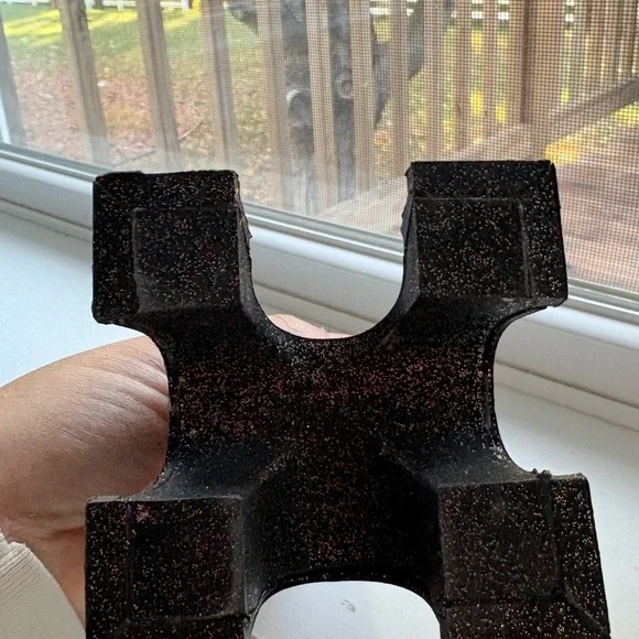 Bath & Body Works Black and Pink Eiffel Tower Decor - Picture 4 of 5